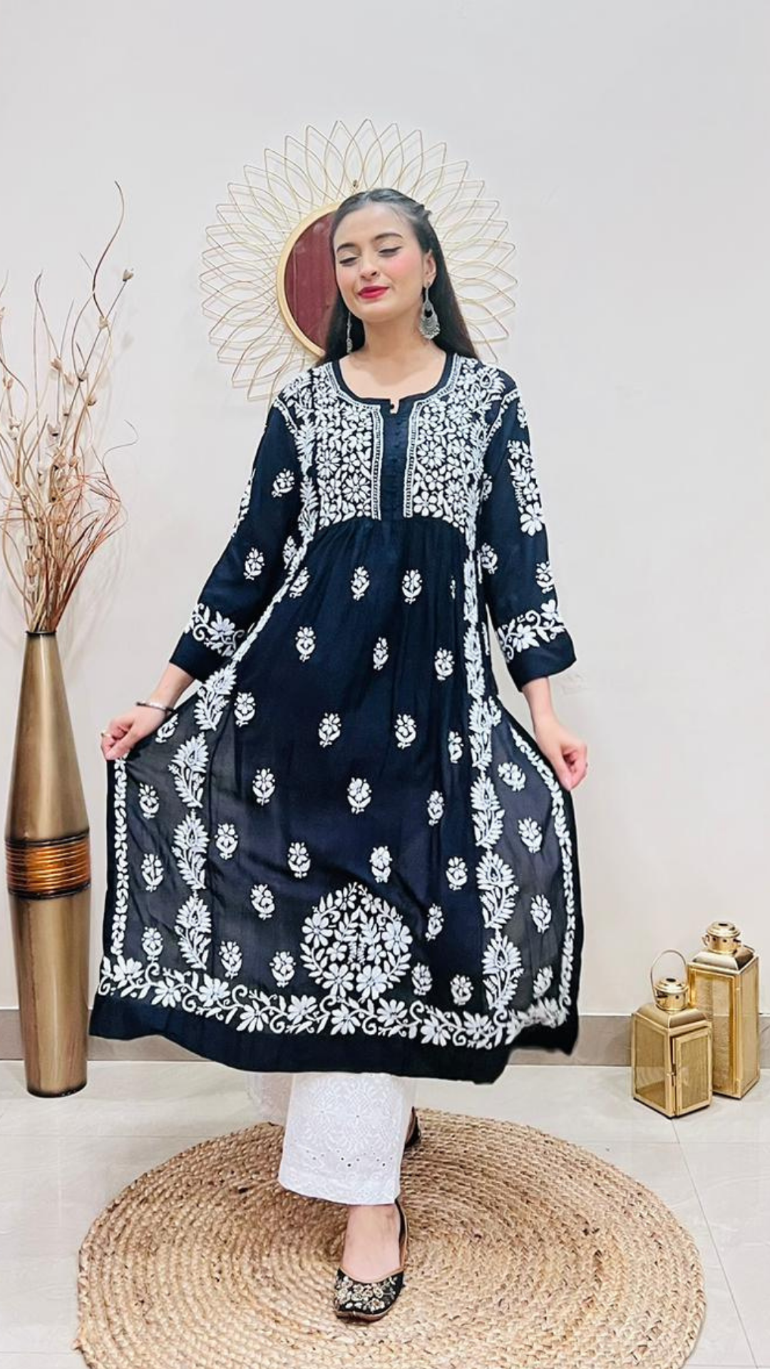 Masnavi zia kurti/top black