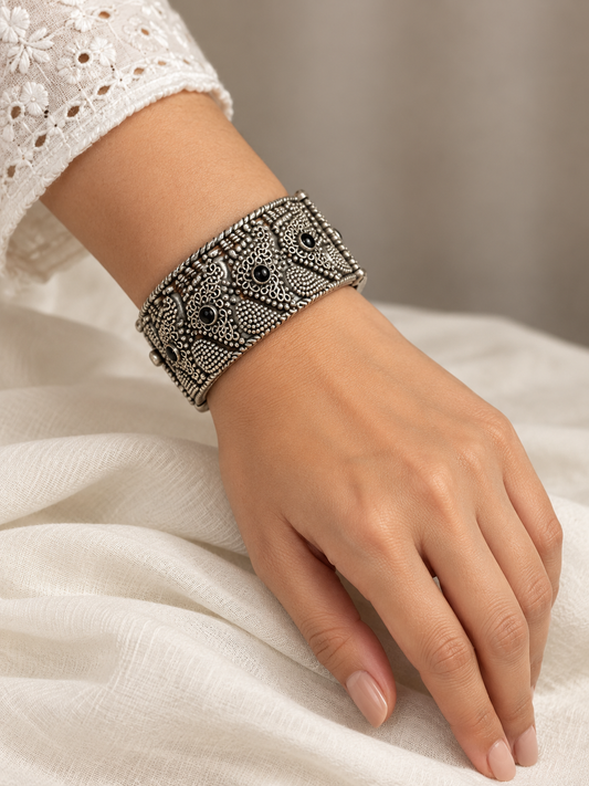 Vintage bangle bracelet