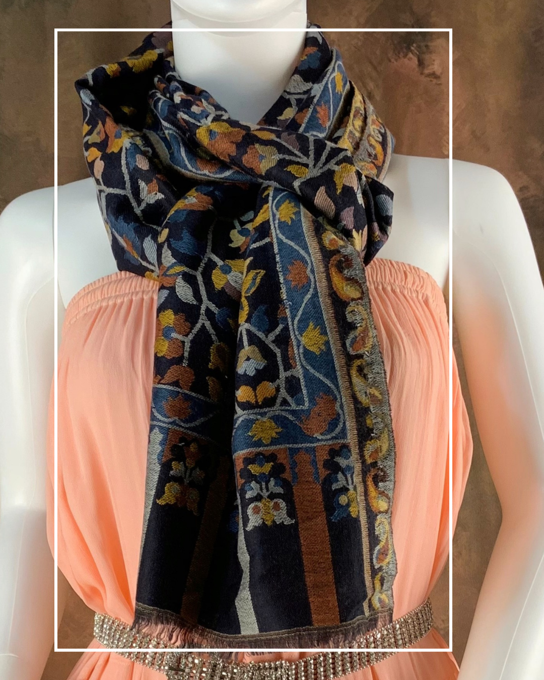 Pashmina Kani black cashmere