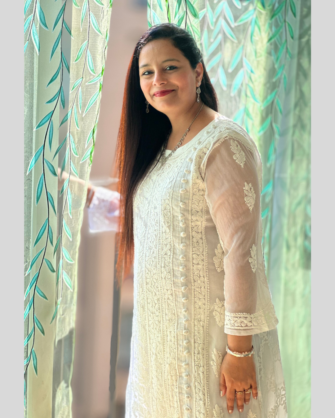 Masnavi maheroo white