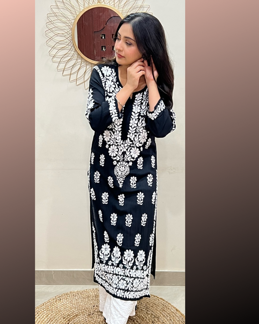 MASNAVI ADAA CHIKANKARI MODAL KURTI