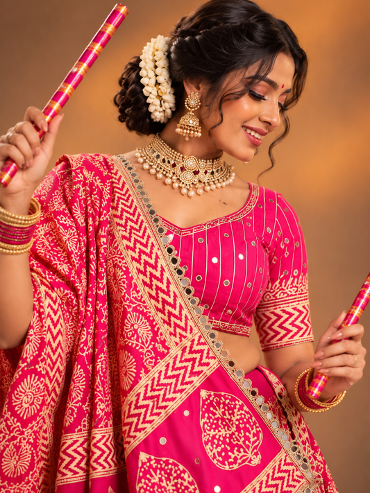Saras pink navratri lehana set