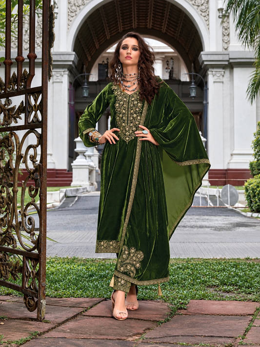 Nazakat makhmali embroidered Velvet Suit Set - Moss Green