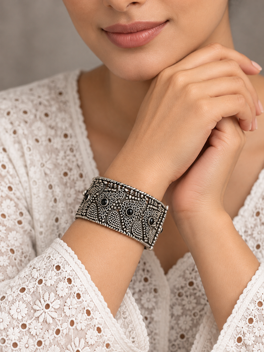 Vintage bangle bracelet