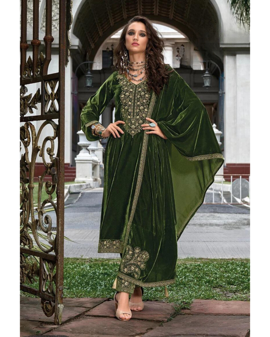 Masnavi Makhmali velvet sap green dress set